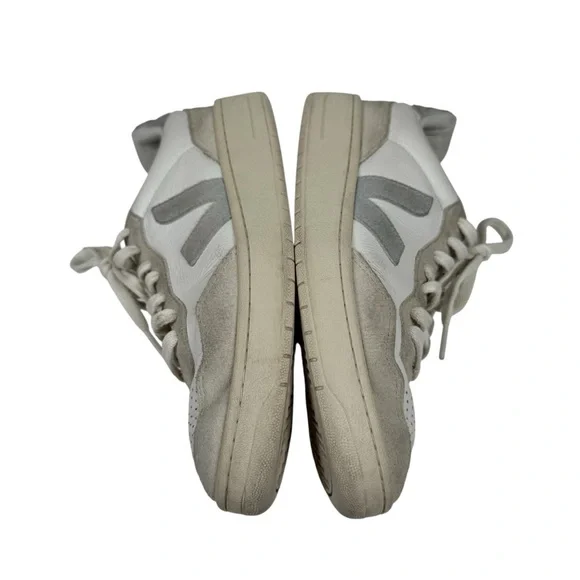 Veja V10 Women's Sz US 7 Sneakers‎ in White & Gray - Picture 9 of 13